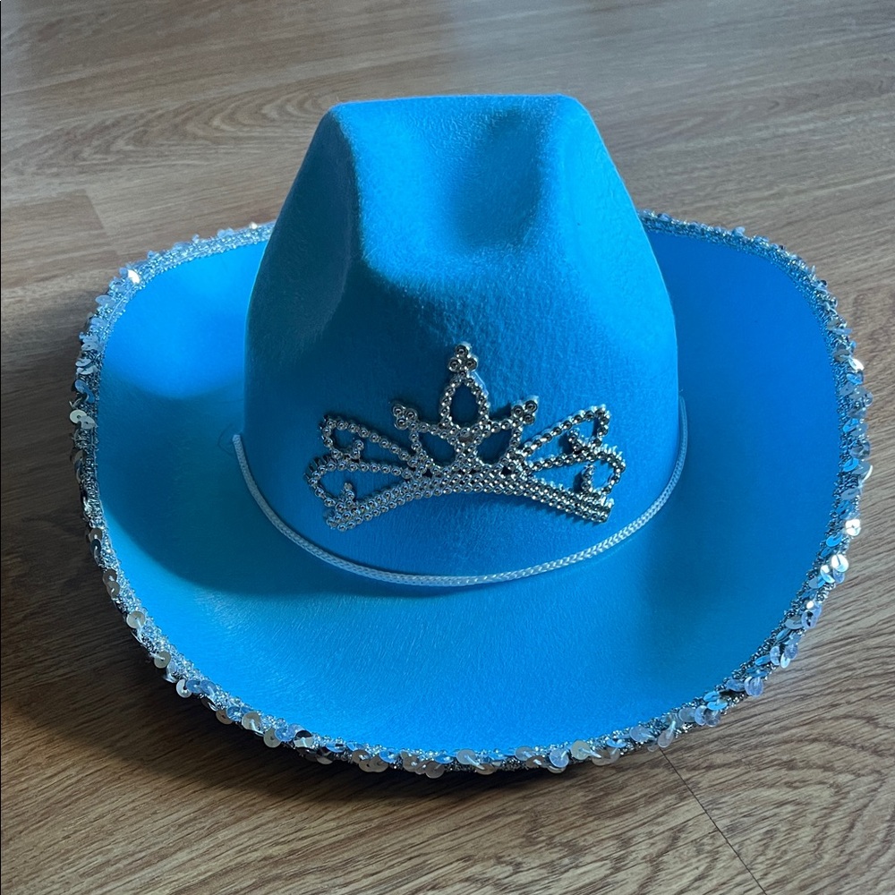 ⭐️Princess Polly Blue Hat with Silver Trim